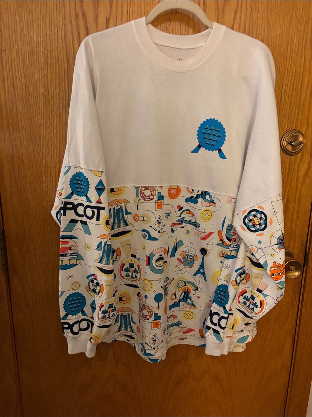 Disney White & Teal Graphic Pullover Sweatshirt with Colorful EPCOT Print Jersey
